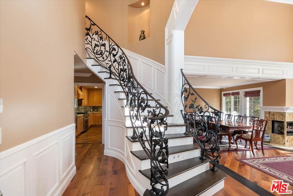 12 Woodlyn Lane