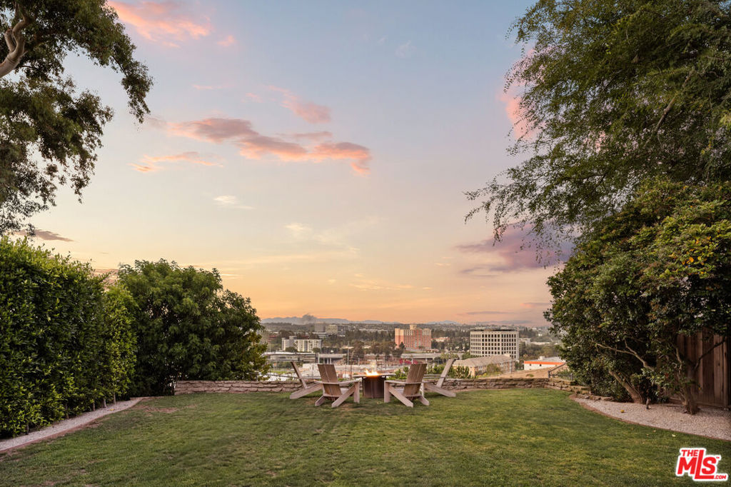 Properties 1 6401 Riggs Place