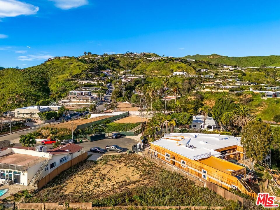 16906 Scenic Place