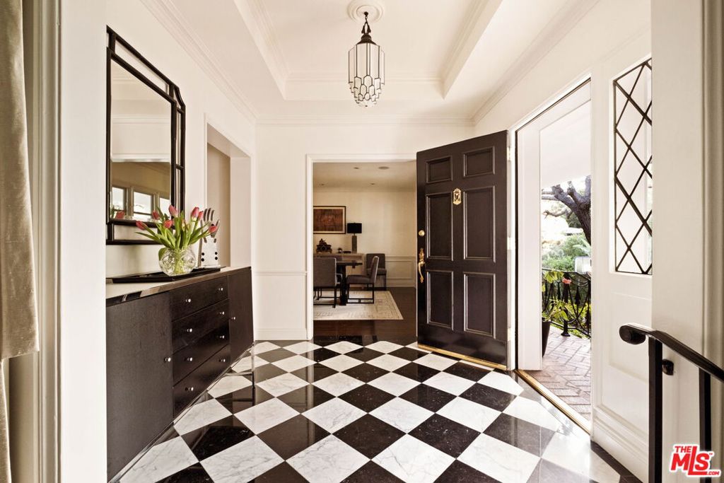 1240 N Wetherly Drive