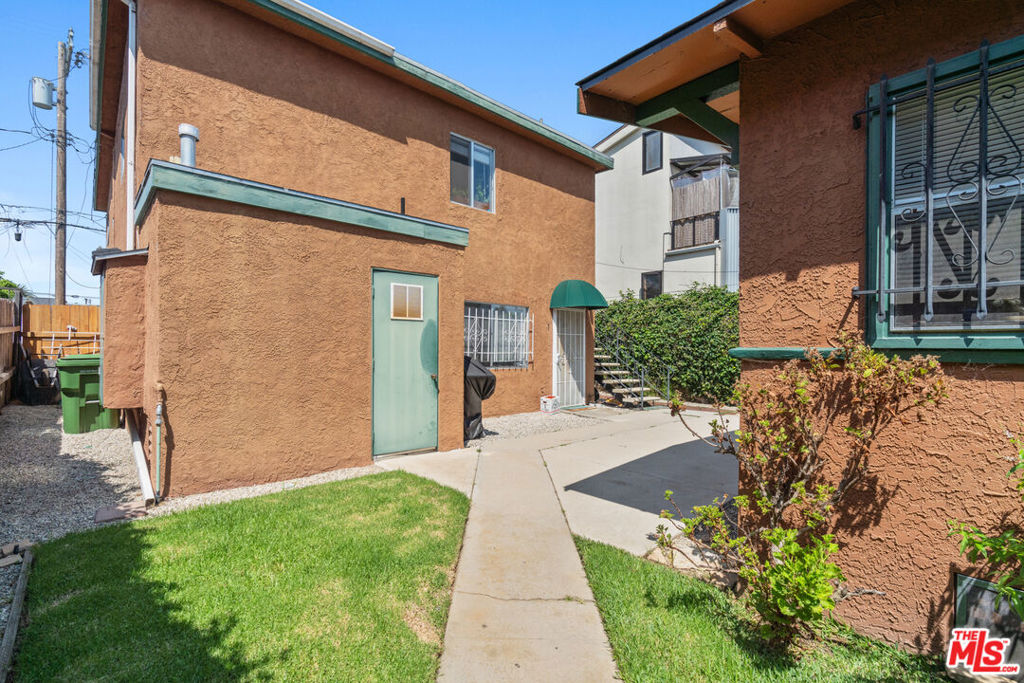 659 Vernon Avenue