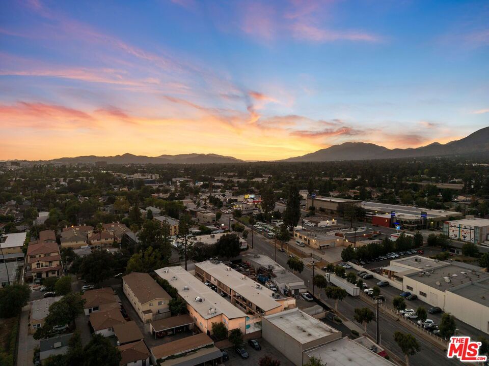 Properties 4 108 N Grand Oaks Avenue