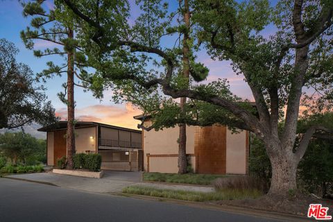 108 N Grand Oaks Avenue Pasadena CA 91107