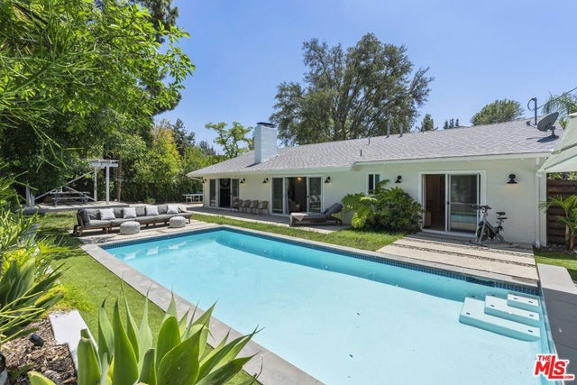 23023 Gainford Street, Los Angeles