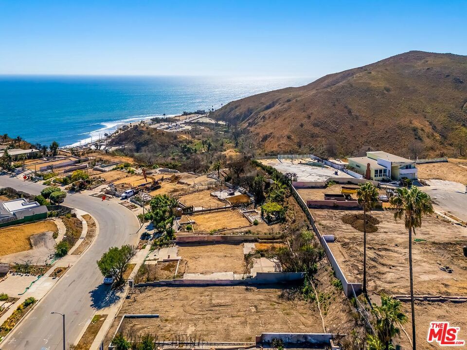 3735 Malibu Vista Drive