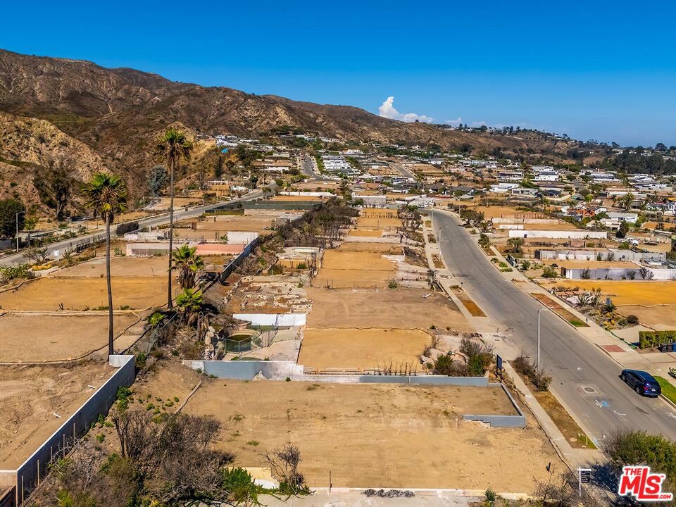 3735 Malibu Vista Drive