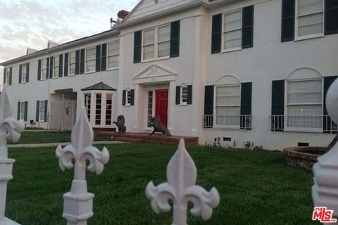 1932 Rochester Circle Los Angeles CA 90018