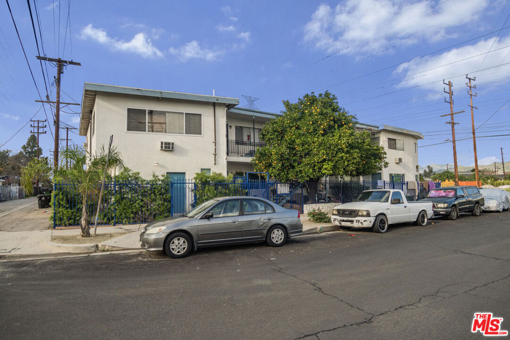 5905 Whitnall Highway