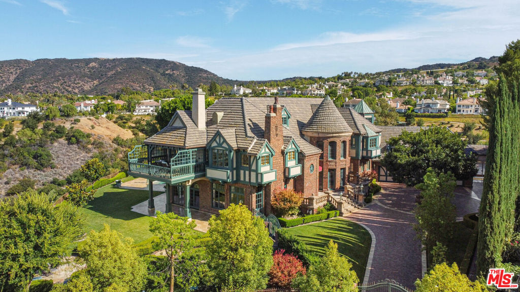 Properties 2 19000 Dorlon Drive