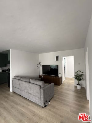 14930 MAGNOLIA BLVD APT 3, SHERMAN OAKS, CA 91403 - Image 4e837eb68134abf1a248d082fdcbbc05/3612970970