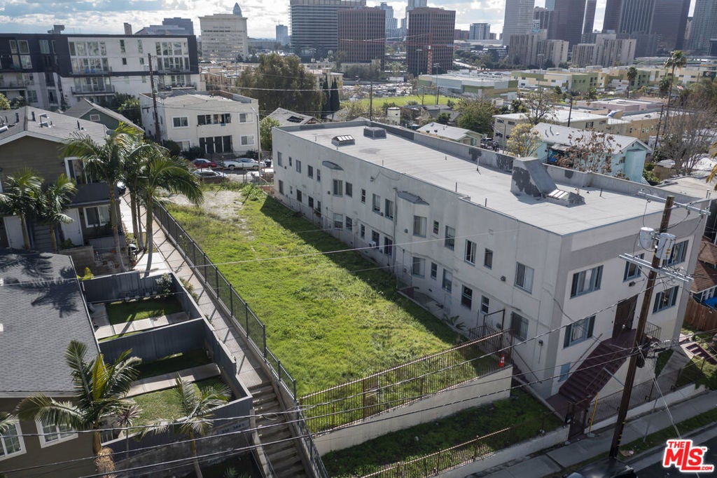 330 N Bixel Street