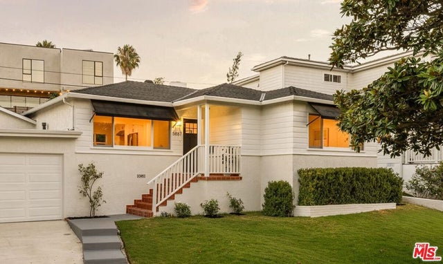 5887 W 77th Place, Los Angeles