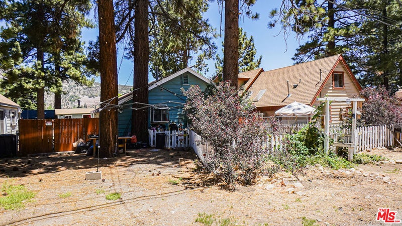 813 E Mountain View Boulevard