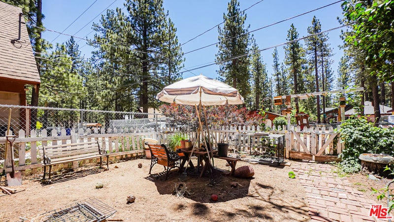 813 E Mountain View Boulevard
