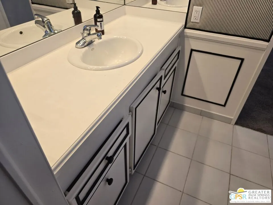 Palm Springs, California 92264, United States, 2 Bedrooms Bedrooms, ,2 BathroomsBathrooms,Residential,Active,180735