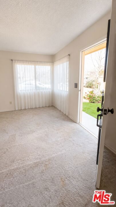 26425 Paseo Pamela