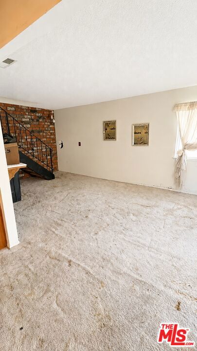 26425 Paseo Pamela