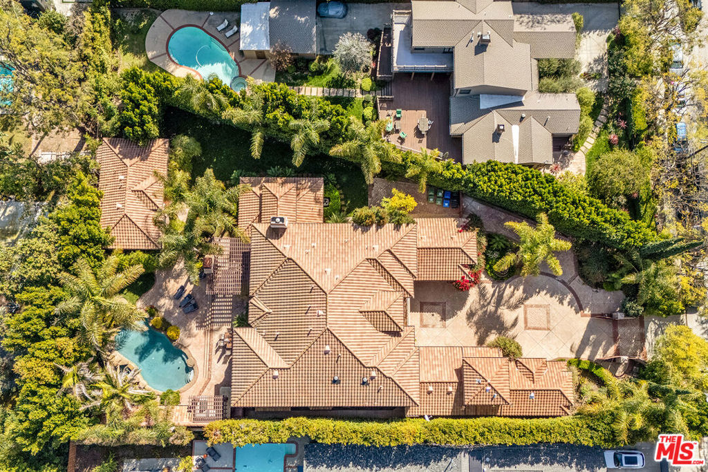 Properties 2 14933 Sutton Street