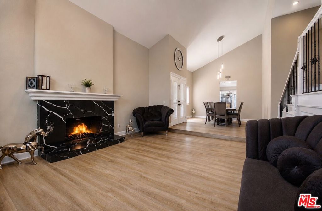 157 S Donna Court