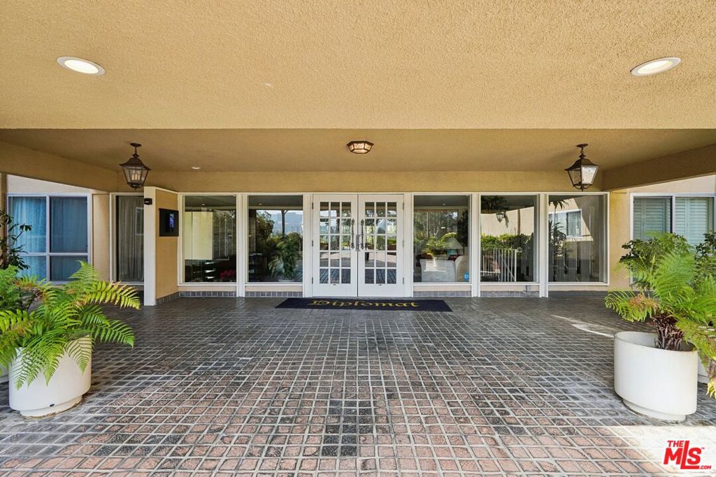 5845 Doverwood Drive 106