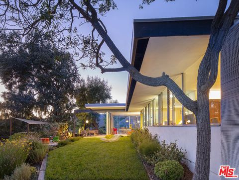 1531 N Tigertail Road Los Angeles CA 90049