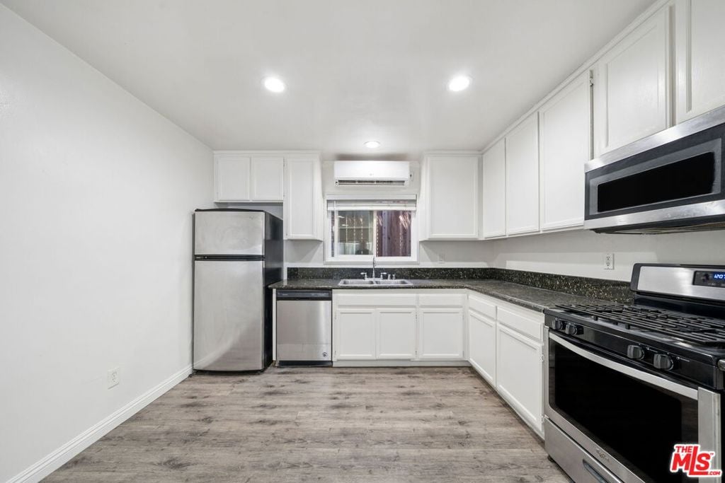 510 Pacific Avenue 3