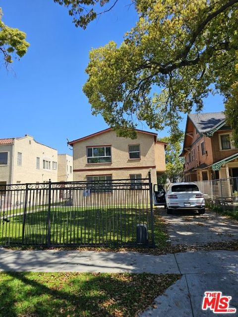 1824 S Wilton Place Los Angeles CA 90019