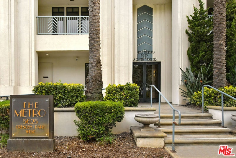 5625 Crescent Parkway 109