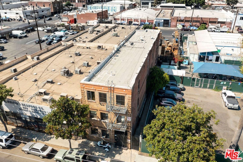 553 Stanford Avenue
