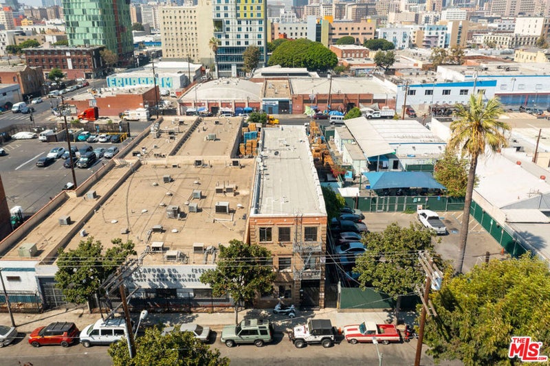 553 Stanford Avenue