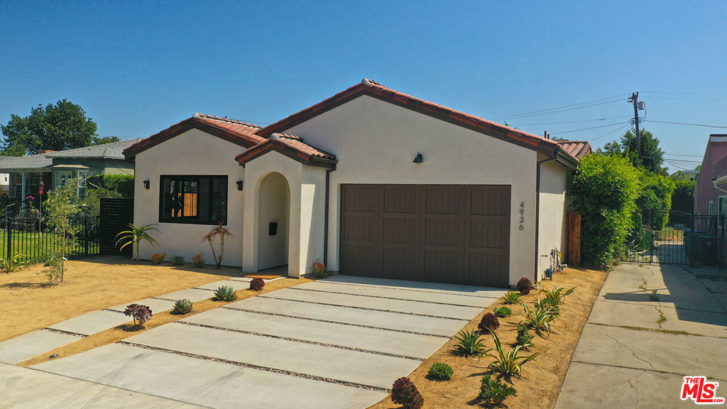 Properties 2 4936 Coolidge Avenue