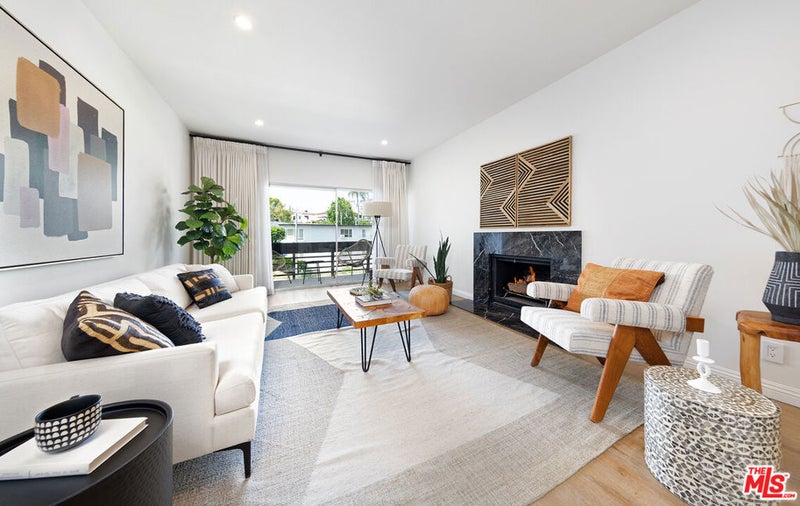 1920 Pandora Avenue 8