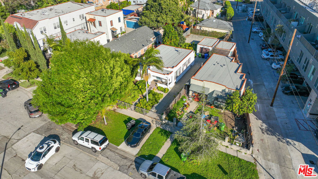 2536 S Dunsmuir Avenue