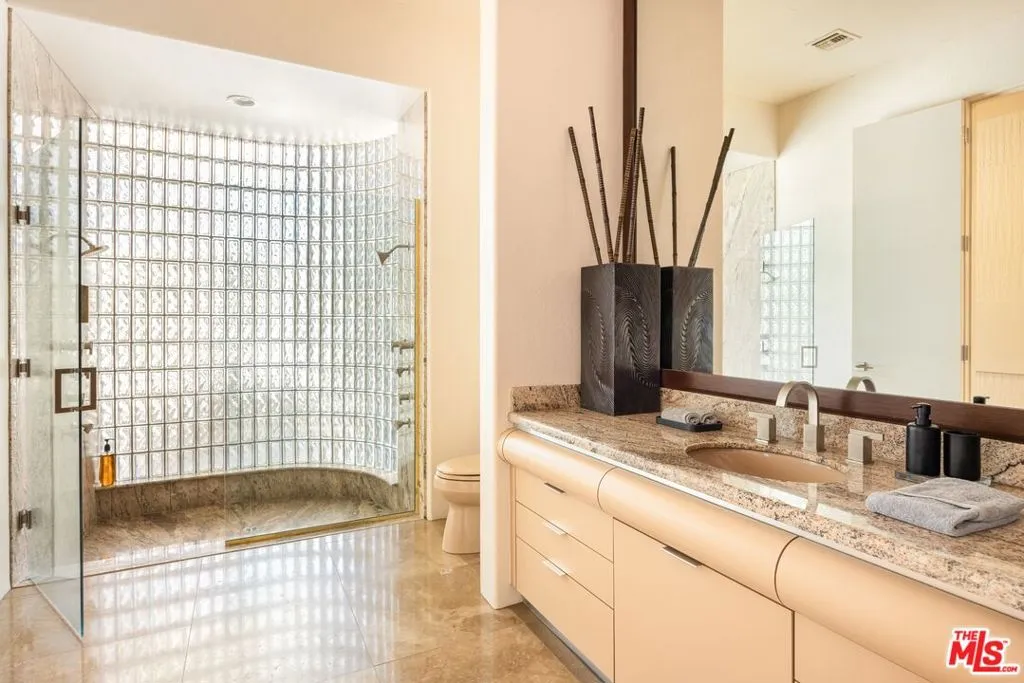 Rancho Mirage, California 92270, United States, 7 Bedrooms Bedrooms, ,9 BathroomsBathrooms,Residential,Active,248650