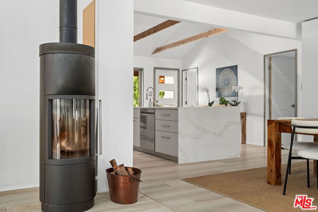 1230 Old Topanga Canyon Road