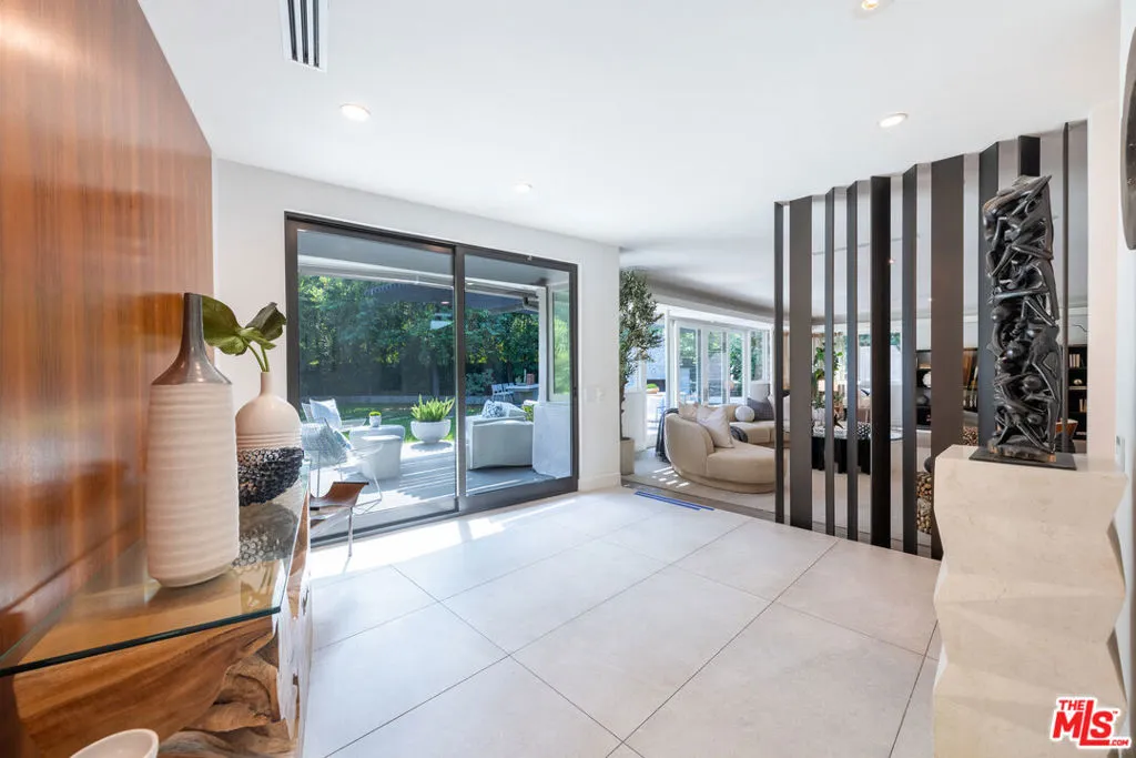 Encino, California 91436, United States, 5 Bedrooms Bedrooms, ,5 BathroomsBathrooms,Residential,Active,236024