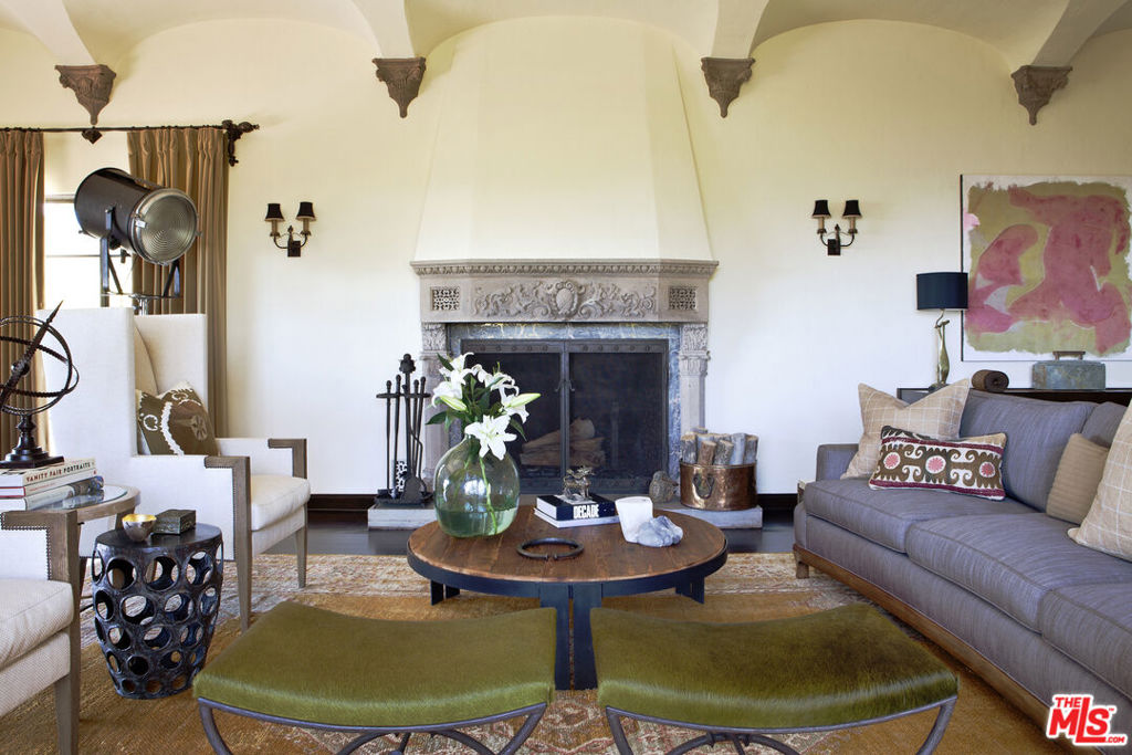 2400 Inverness Avenue