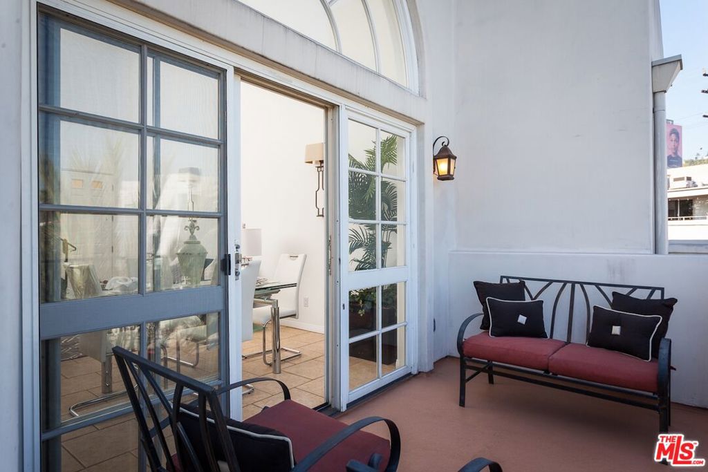 851 N San Vicente Boulevard 308