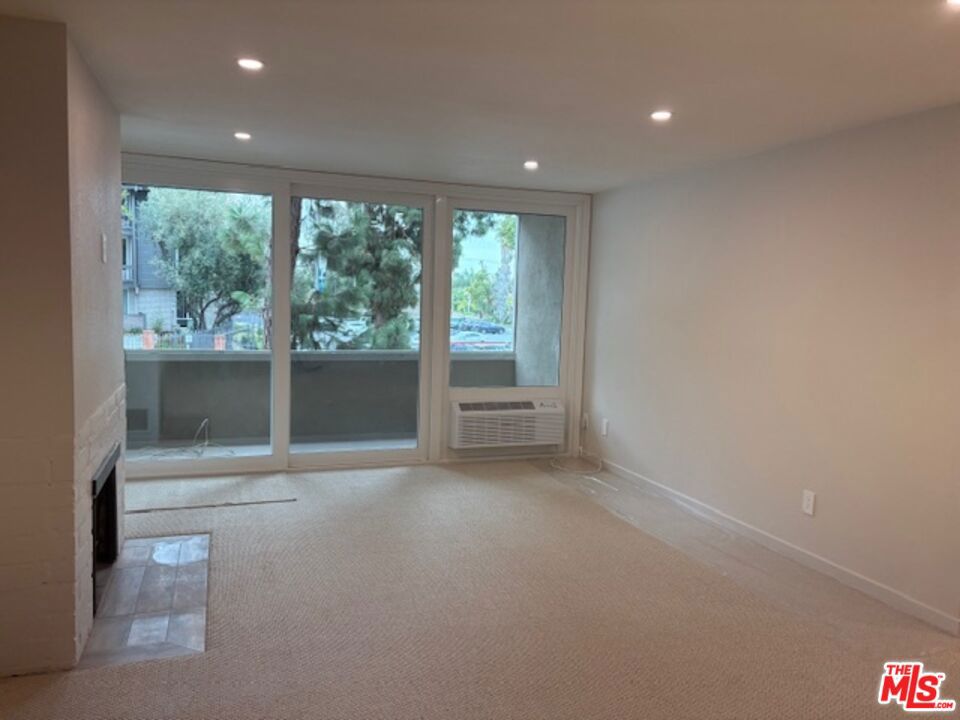 6605 Green Valley Circle 215