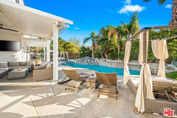 1083 E CIRCULO SAN SORRENTO RD, PALM SPRINGS, CA 92262 - Image 519b4e0f4bae5fc6fc2d6f381d8beceb/49002634