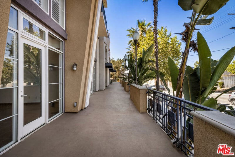 360 W Avenue 26 100