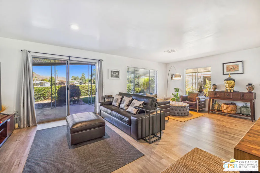 Cathedral City, California 92234, United States, 2 Bedrooms Bedrooms, ,2 BathroomsBathrooms,Residential,Active,210217