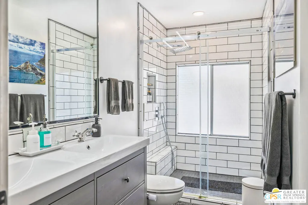 Cathedral City, California 92234, United States, 2 Bedrooms Bedrooms, ,2 BathroomsBathrooms,Residential,Active,210217