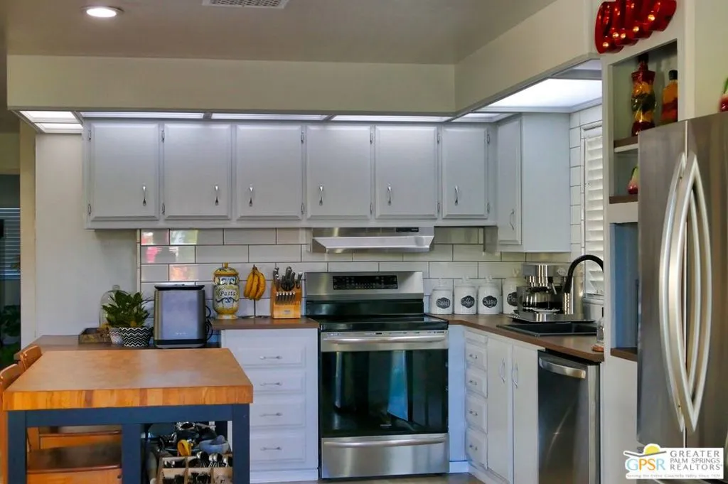 Cathedral City, California 92234, United States, 2 Bedrooms Bedrooms, ,2 BathroomsBathrooms,Residential,Active,210217