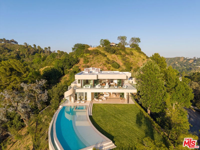 2700 Woodstock Road