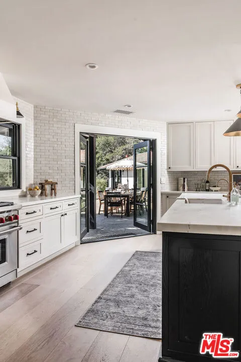 Santa Barbara, California 93108, United States, 3 Bedrooms Bedrooms, ,3 BathroomsBathrooms,Residential,Active,240986