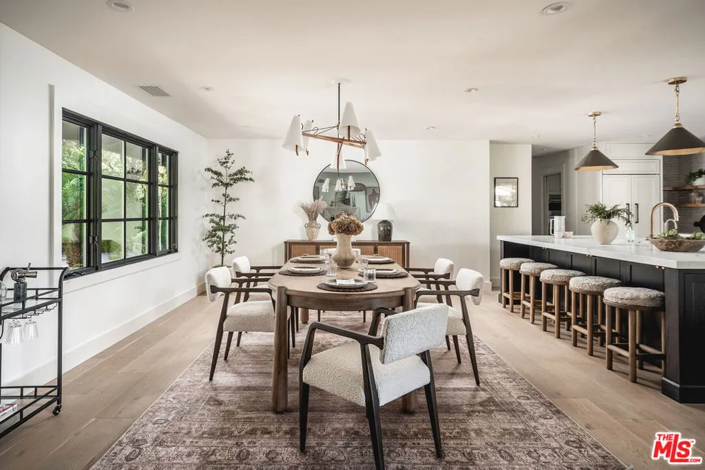 Santa Barbara, California 93108, United States, 3 Bedrooms Bedrooms, ,3 BathroomsBathrooms,Residential,Active,240986