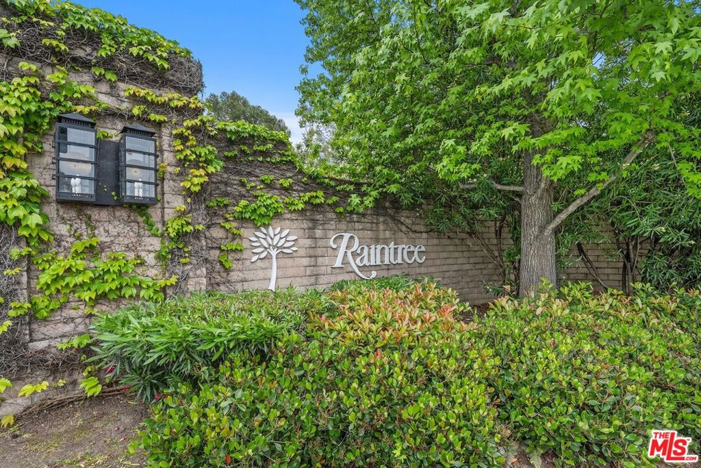 1211 Raintree Circle