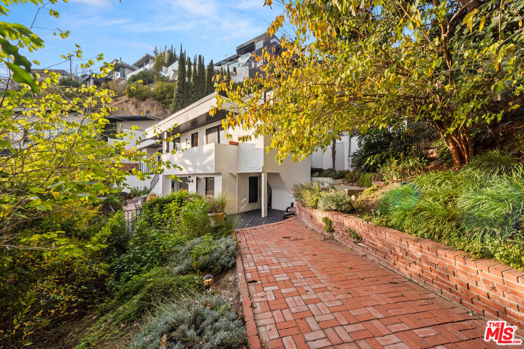 1790 Viewmont Drive