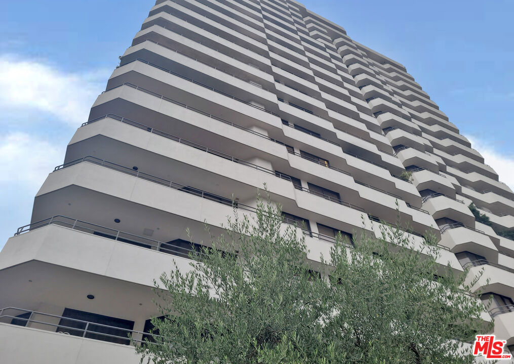 10601 Wilshire Boulevard 602